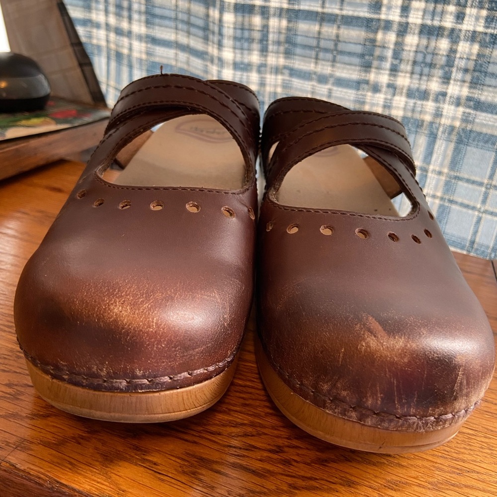 Dansko Clogs - Picture 4 of 6